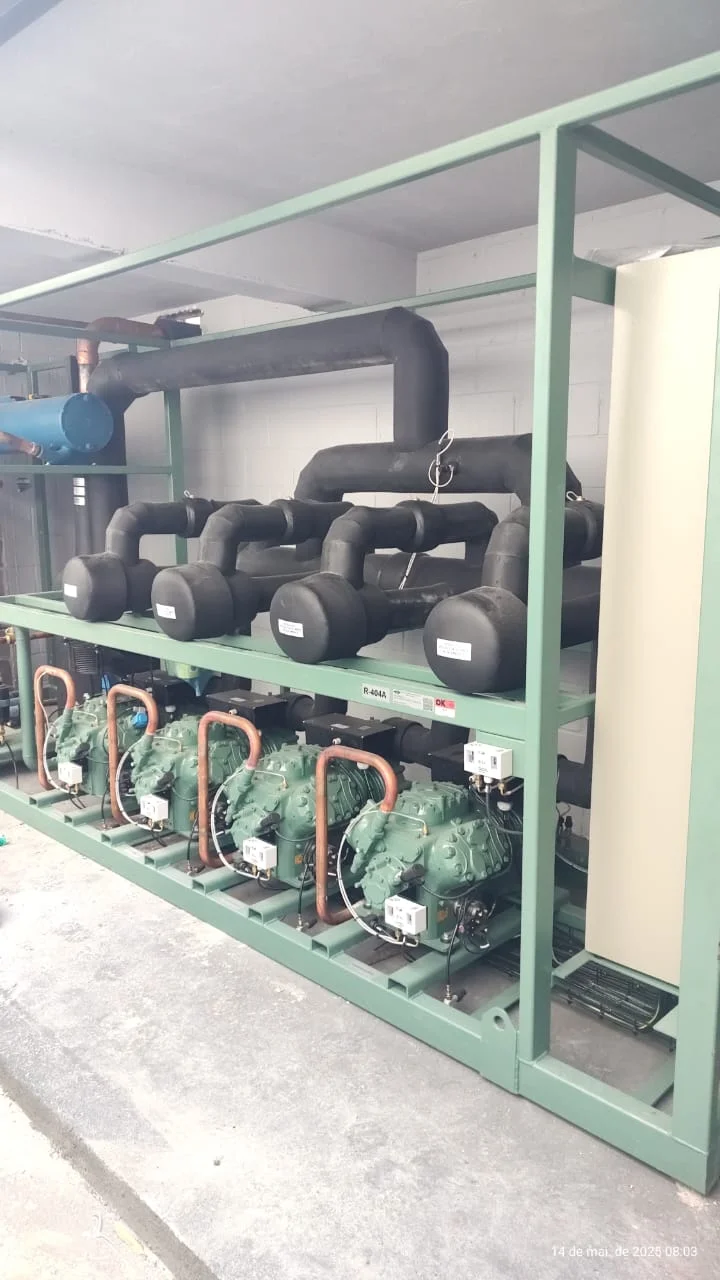 Casa de máquinas · rack de compressores